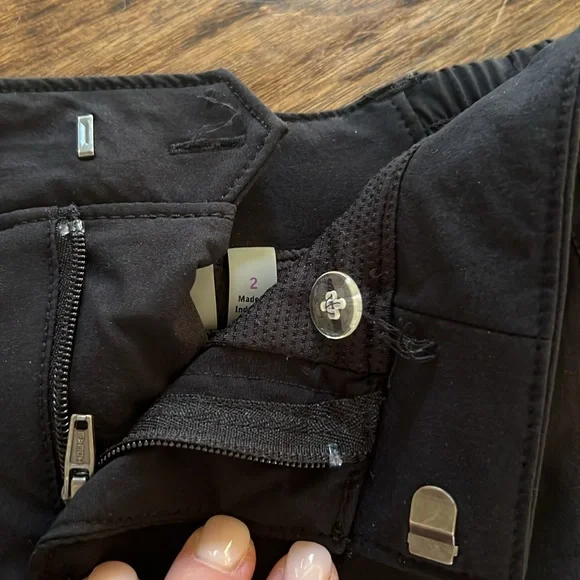 Athleta Black Golf Skirt. Size 2 - Picture 4 of 5